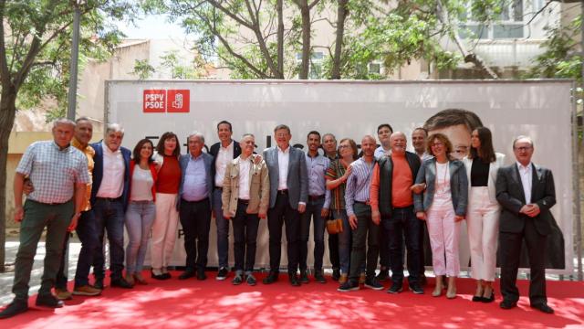 Un momento del acto de Ximo Puig en Elda.