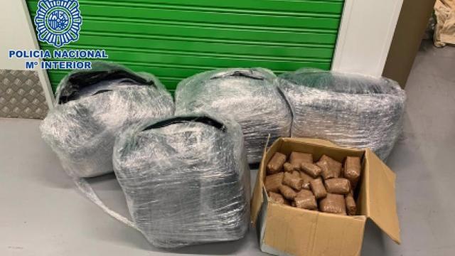 Imagen de la droga aprehendida por la Policía Nacional en la operación de Mijas.