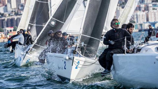 Campeonato Gallego Villalia de J70+J80 organizado por el Real Club Náutico de Vigo.