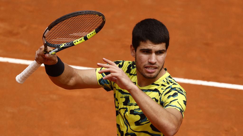 Alcaraz realiza un gesto de desesperación en el Masters 1000 de Roma.