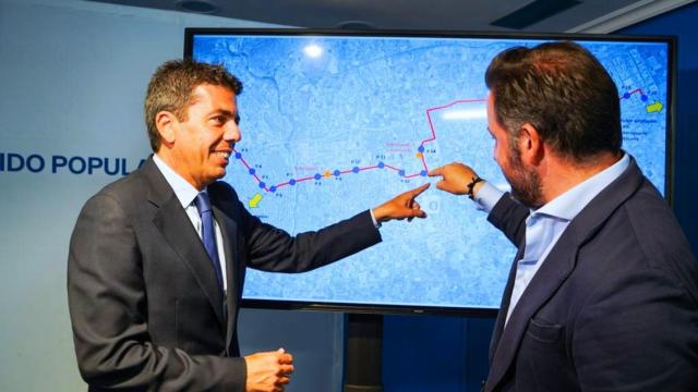 Carlos Mazón y Pablo Ruz, este lunes en la presentación del proyecto de tranvía para Elche.