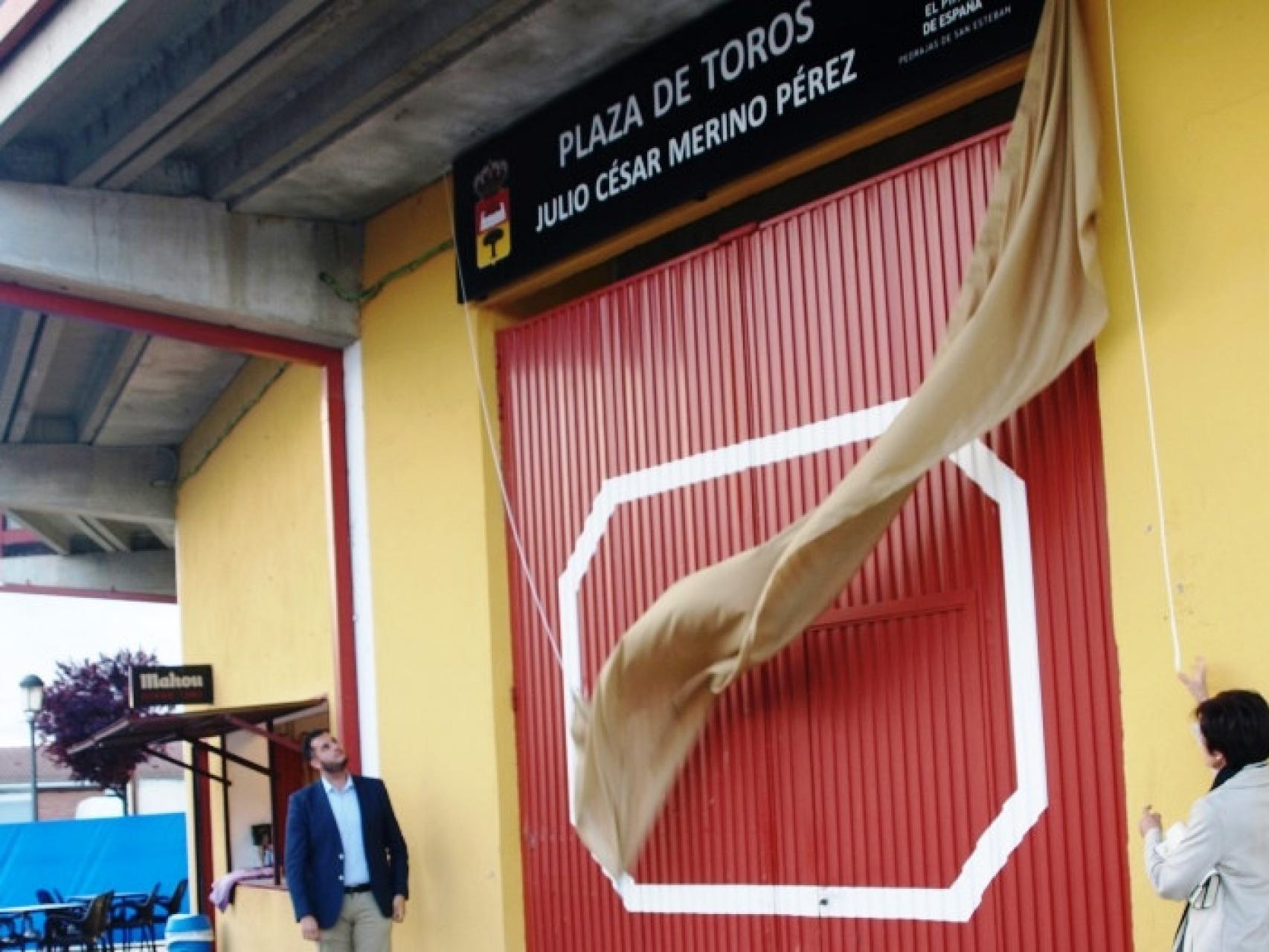 Homenaje a Julio César Merino
