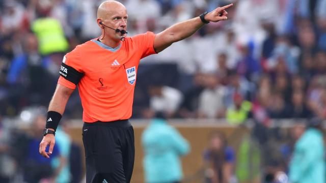 El árbitro polaco Szymon Marciniak