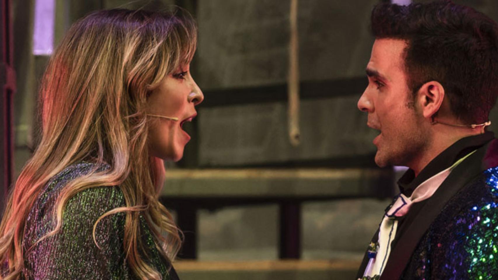 Naim Thomas y Gisela en una imagen promocional de 'Es una lata el trabajar'.