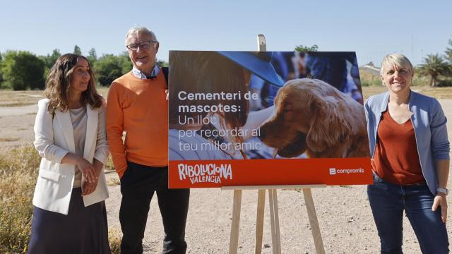 Glòria Tello, Joan Ribó y Papi Robles. EE