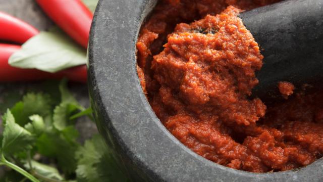 Cómo hacer tus propias pastas de curry para preparar recetas tailandesas en casa