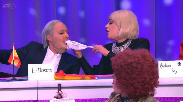 Hornela Góngora y Vania Vainilla como Juan Carlos I y Bárbara Rey en ‘Drag Race España’.