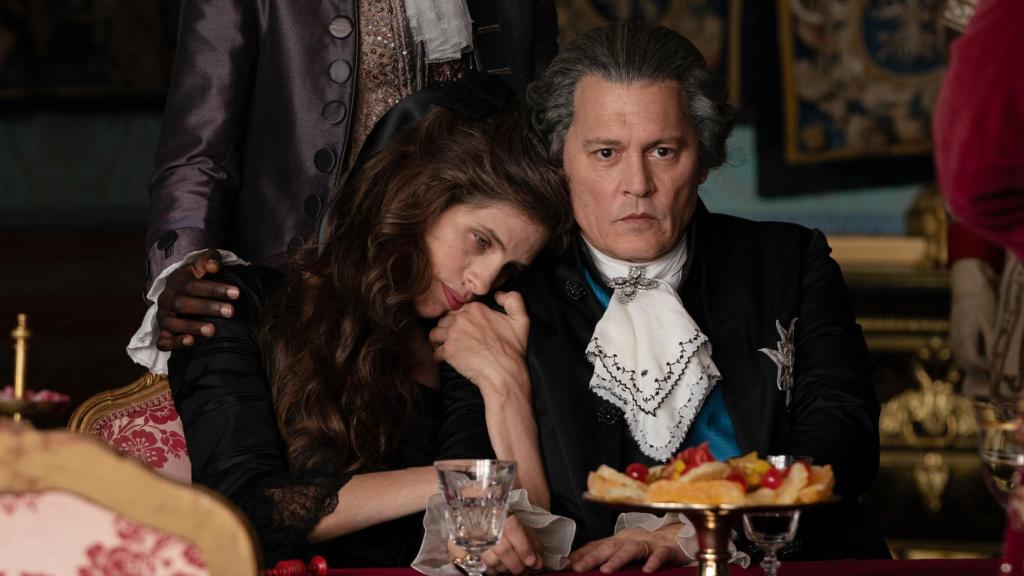 Maiween y Johnny Depp en 'Jeanne du Barry'