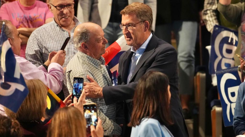 Alberto Núñez Feijóo, este miércoles en un mitin del PP en Santander.