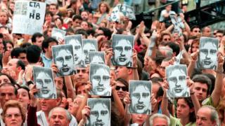 Manifestación por el secuestro y asesinato de Miguel Ángel Blanco.