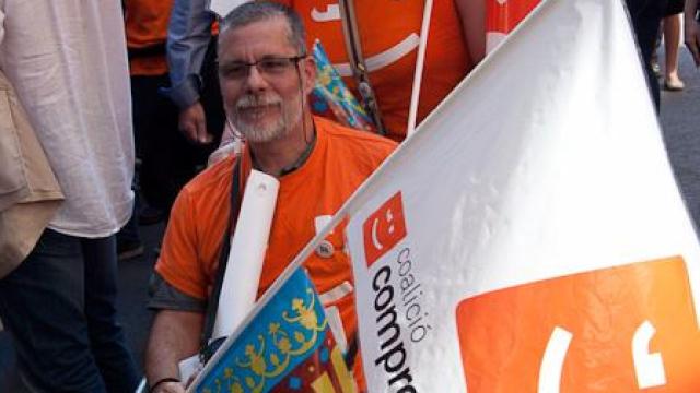 Joan Sorribes, condenado a 16 años de prisión, en un acto de Compromís.