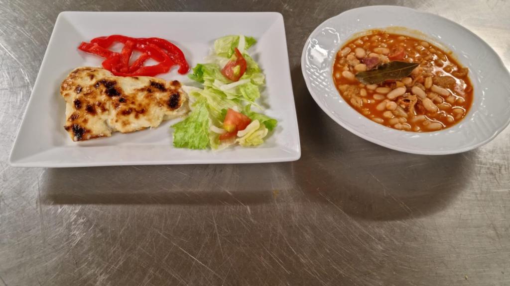 Los platos de la Cafetería de Usos Múltiples en Valladolid