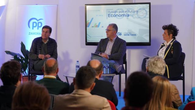 Jesús María Prada Saavedra junto a Carlos Fernández Carriedo