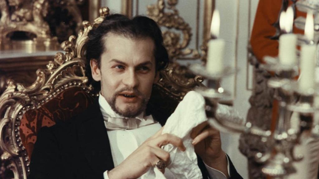 Helmut Berger, en una escena de 'Ludwig'.