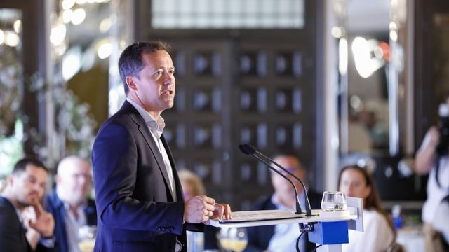 Carlos Velázquez en la presentación de su programa electoral en el restaurante Venta de Aires de Toledo