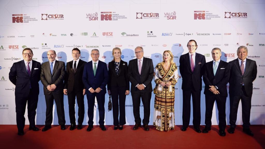 Fernando Seco, Heliodoro Mariscal, Antonio Banderas, Francisco Salado, Doña Elena de Borbón, Juan Iturri, Carolina España, Mauricio González-Gordón, Gonzalo Guillén y Tomás Burgos.