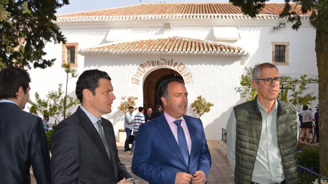 Luis Blázquez (izquierda) en un acto de campaña junto al candidato a la Junta, David Moreno.