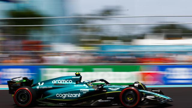 Fernando Alonso, a los mandos del Aston Martin, durante una de las carreras de la presente temporada. FOTO: Aston Martin/NetApp