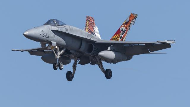 Caza F-18 del Ala 15