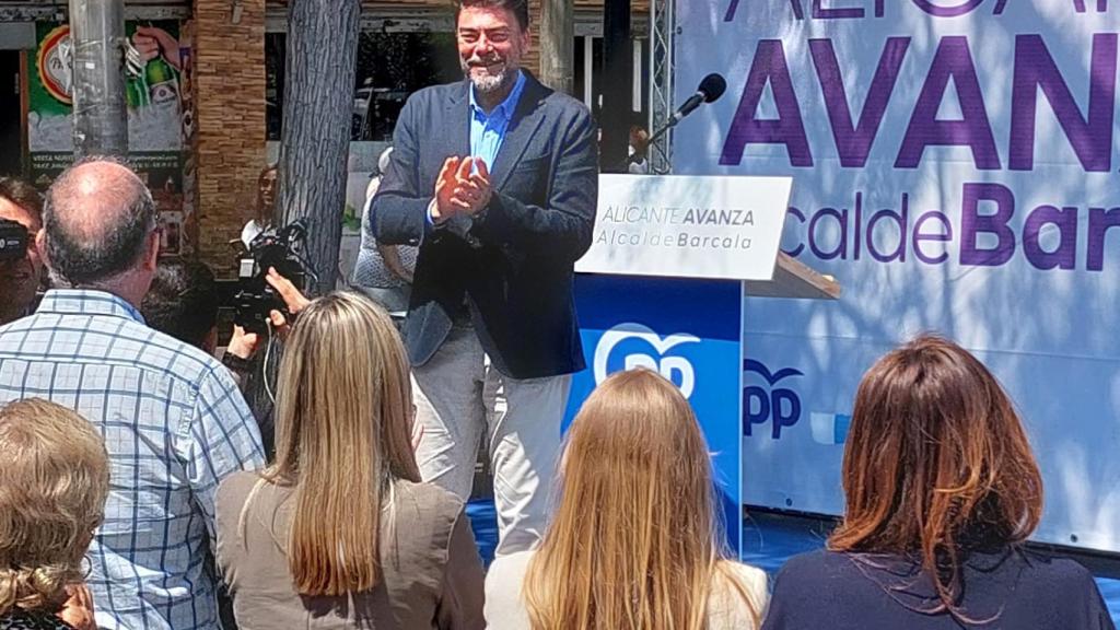 El candidato a la reelección de la alcaldía, el 'popular' Luis Barcala.
