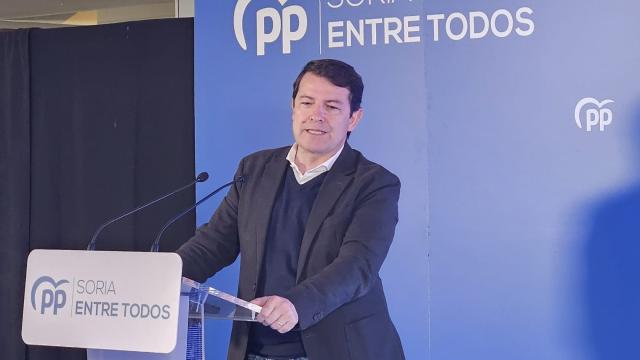 Alfonso Fernández Mañueco en un mitin en Soria