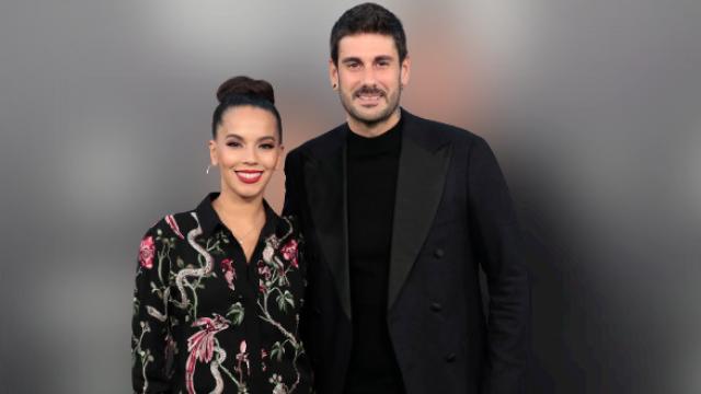 El cantante Melendi junto a su esposa, Julia Nakamatsu, en un acto público, en Madrid, en noviembre de 2018.