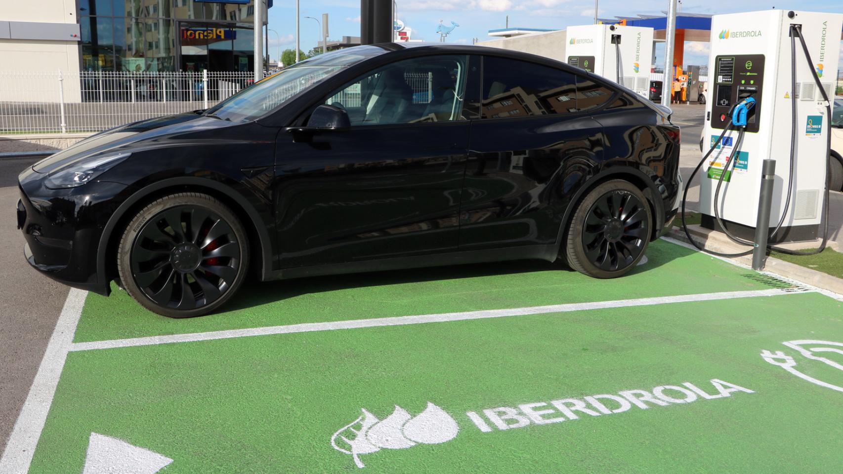 El Tesla Model Y es el coche más vendido en Europa entre enero y junio de 2023.