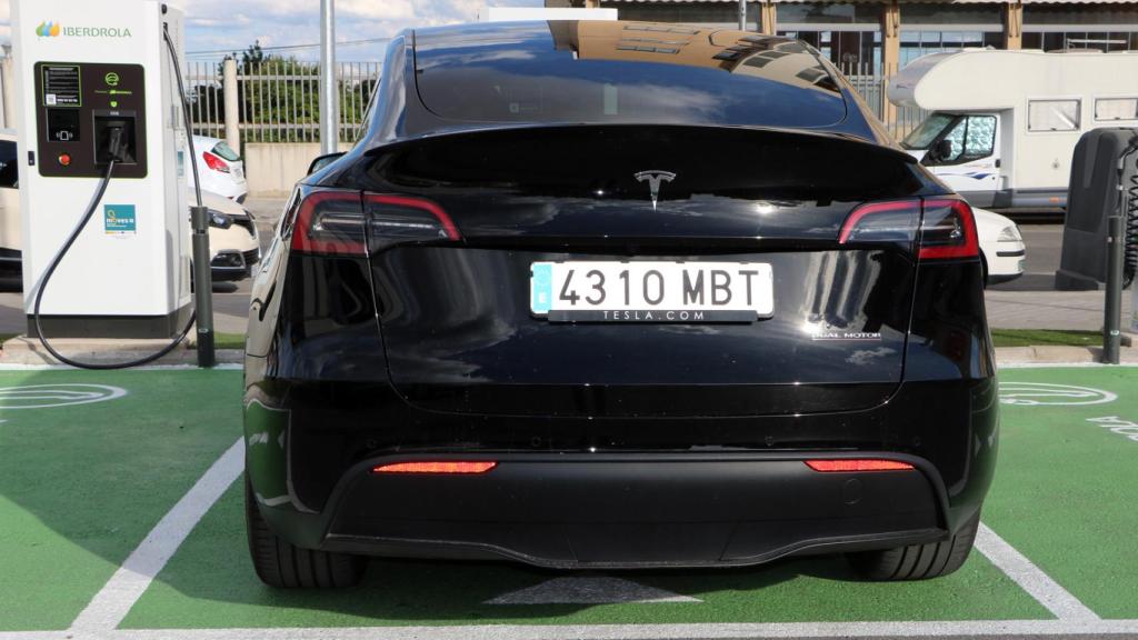Tesla Model Y.