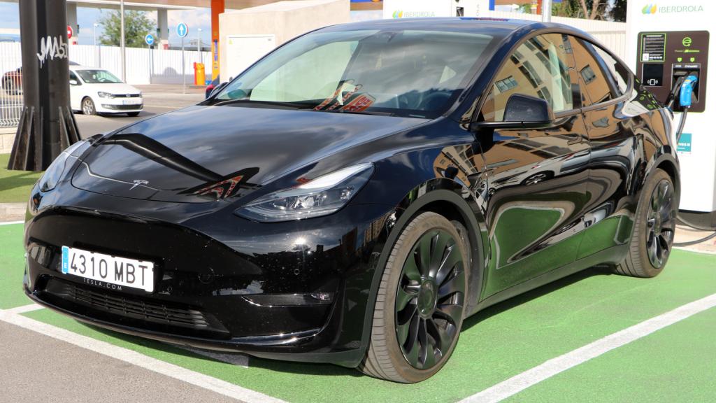 Tesla Model Y.