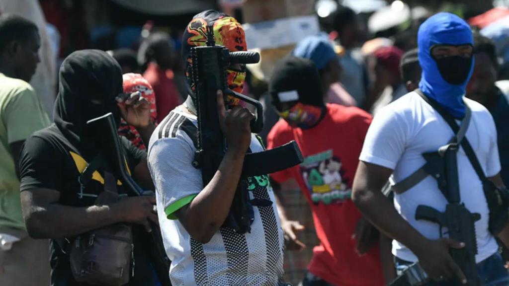 Bandas haitianas en Puerto Príncipe.