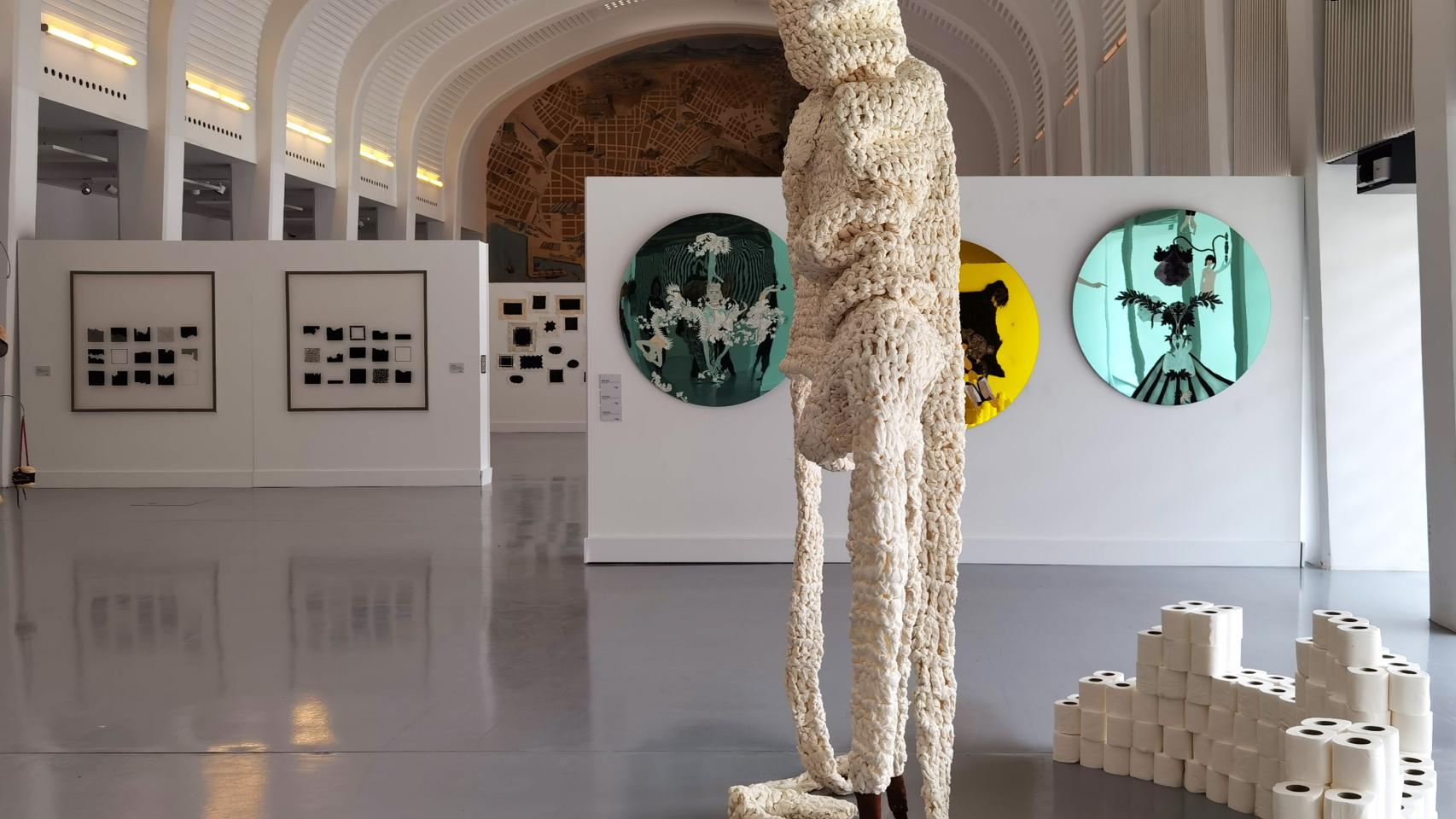 La exposición 'Gramáticas textiles' estará en el Espacio Séneca de Alicante hasta julio.