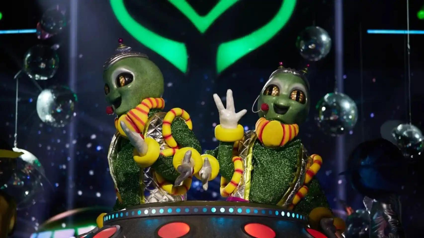Quiénes son los Alienígenas de 'Mask Singer': la identidad de la pareja de famosos que se esconden bajo la máscara