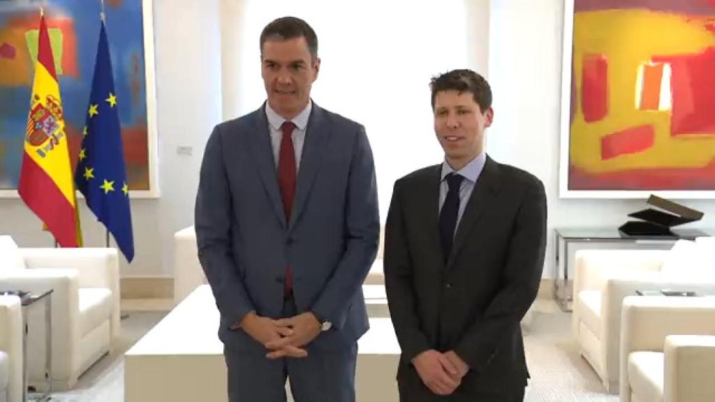 Pedro Sánchez recibe en La Moncloa al cofundador de OpenAI, Sam Altman
