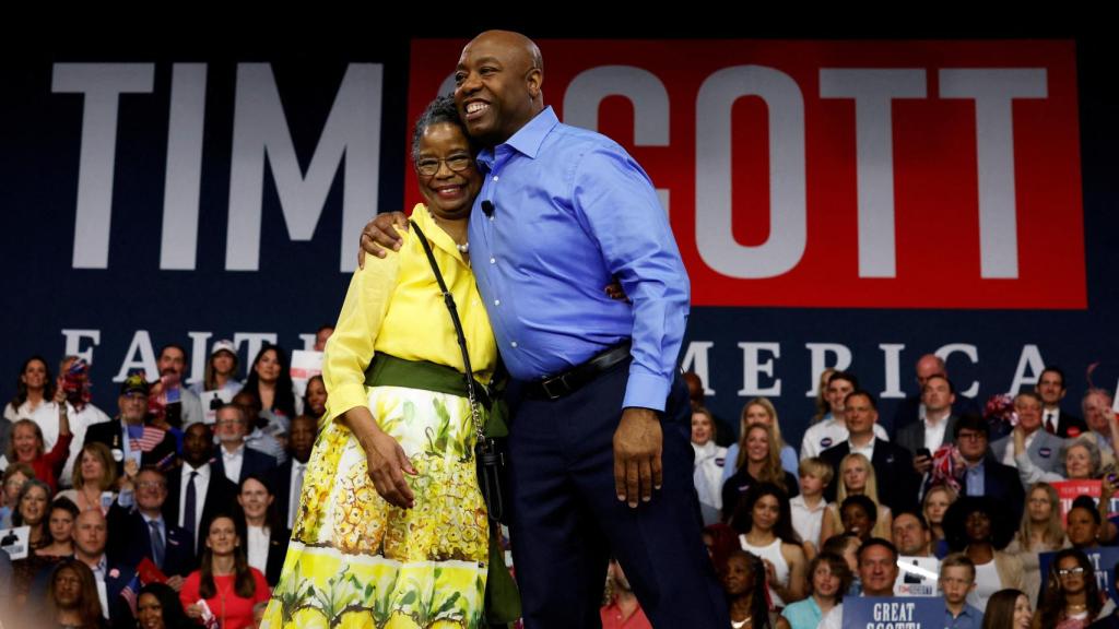 Tim Scott con su madre Frances.