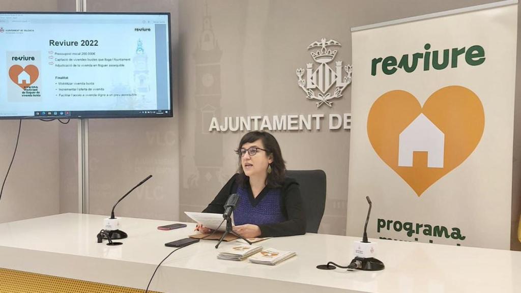 Isabel Lozano, en una rueda de prensa. EE