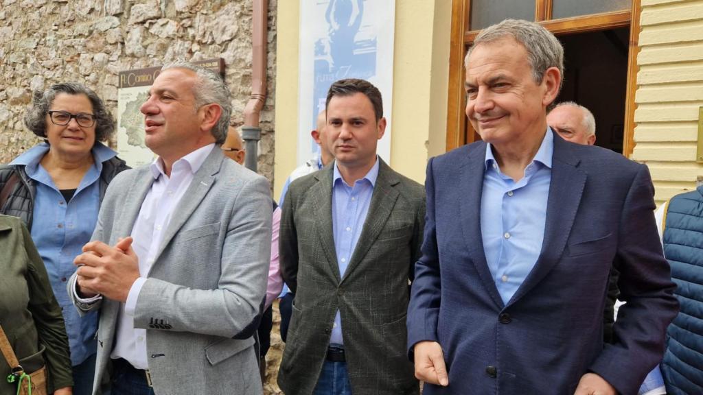 Nicanor Sen, Javier Alfonso Cendón y José Luis Zapatero en Cistierna