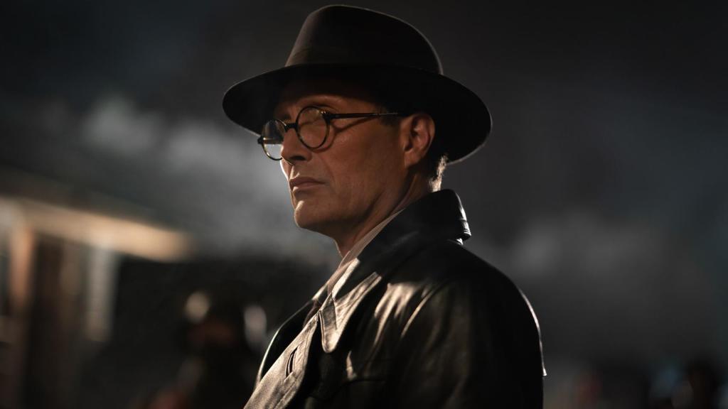 Mads Mikkelsen, el villano de 'Indiana Jones y el dial del destino'.