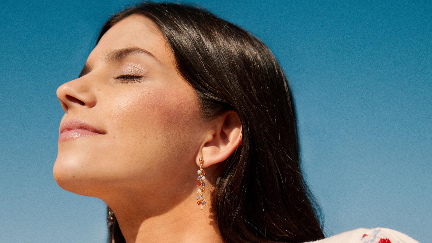 María García de Jaime con joyas de su nueva colección para Vidal & Vidal.
