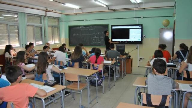 Alumnos en clase.