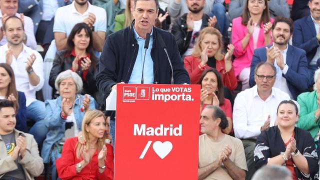 La campaña del PSOE salta por los aires