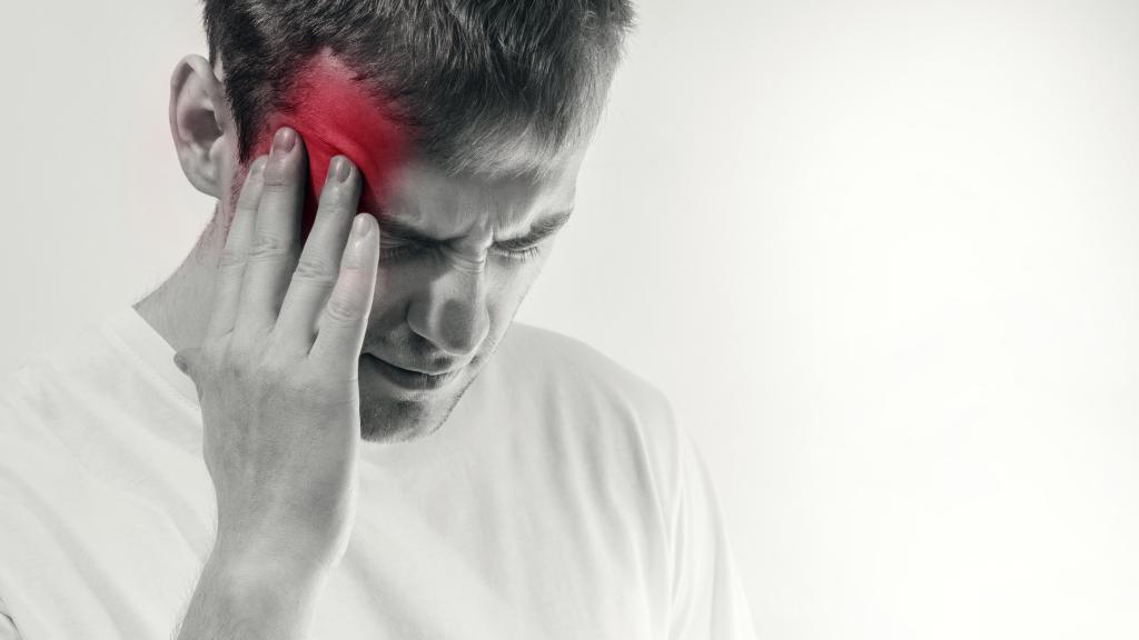 Persona con migraña
