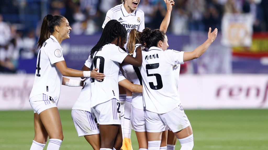 Las jugadoras del Real Madrid Femenino, celebrando un gol en la final de la Copa de la Reina 2022/2023