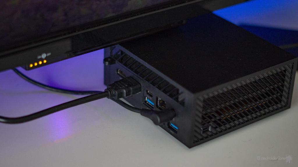 Conexiones del MiniPC