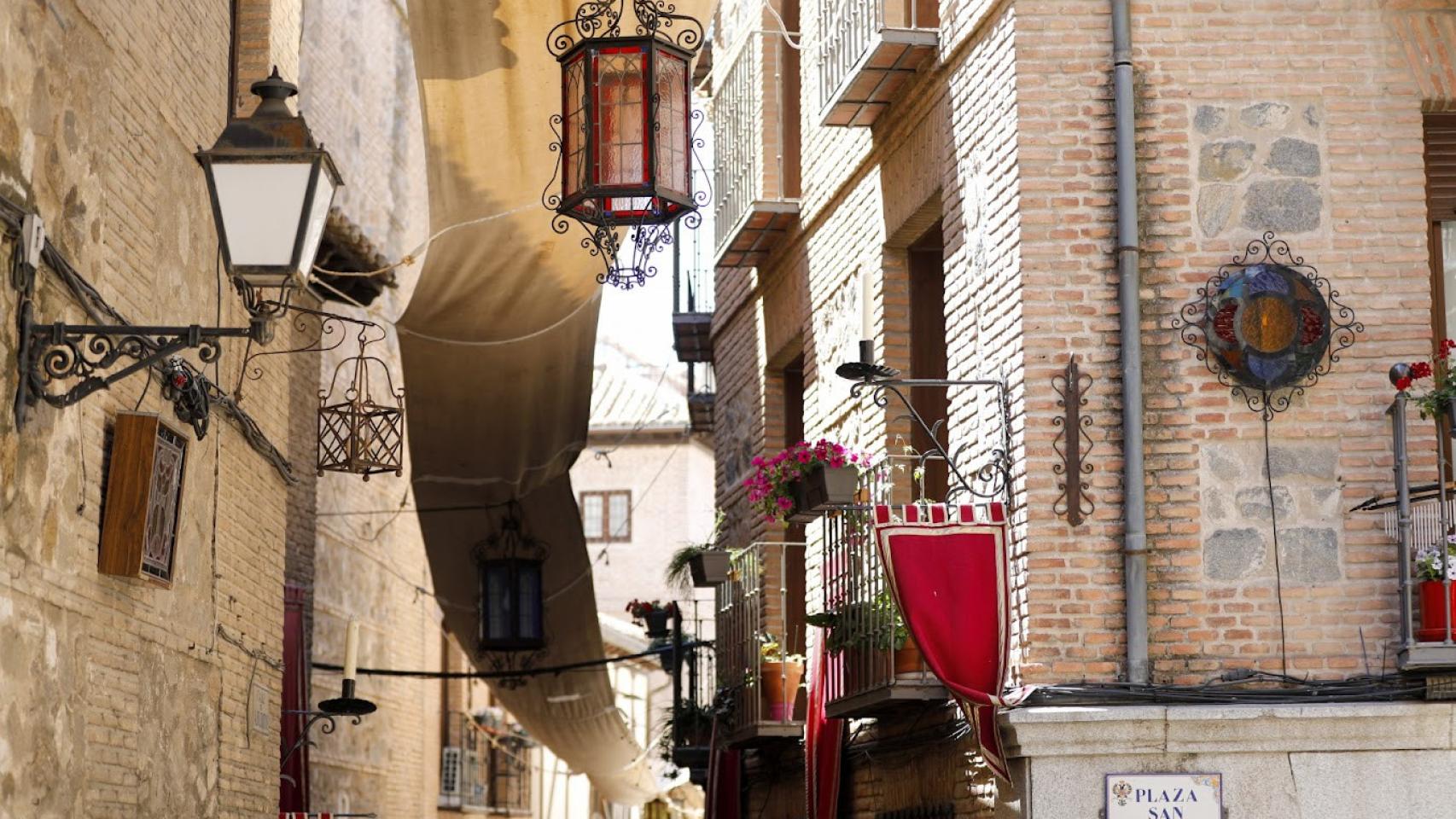 Imagen de los toldos colocados para la fiesta del Corpus en Toledo