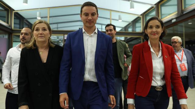 El candidato socialista a la presidencia de la Comunidad de Madrid, Juan Lobato, y la candidata al ayuntamiento de la capital, Reyes Maroto.