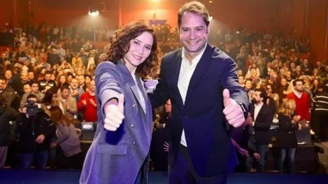 Ignacio Álvarez, alcalde de Torrejón, e Isabel Díaz Ayuso.