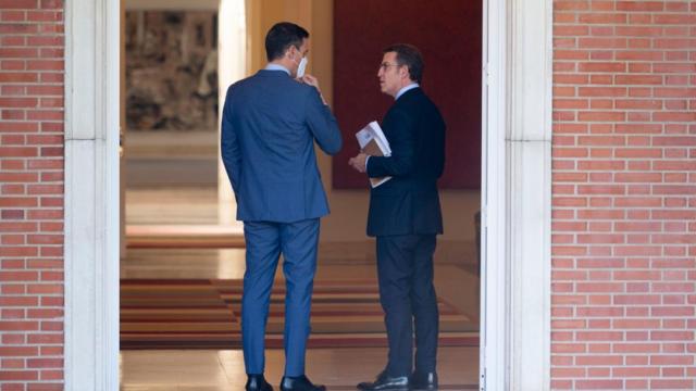 Pedro Sánchez y Núñez Feijóo, en Moncloa.