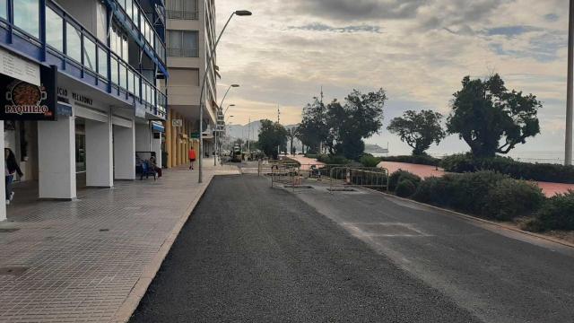 Talud provocado por las lluvias en el paseo de Poniente en Benidorm.