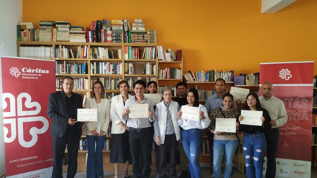 Entrega de diplomas de Cáritas de Salamanca