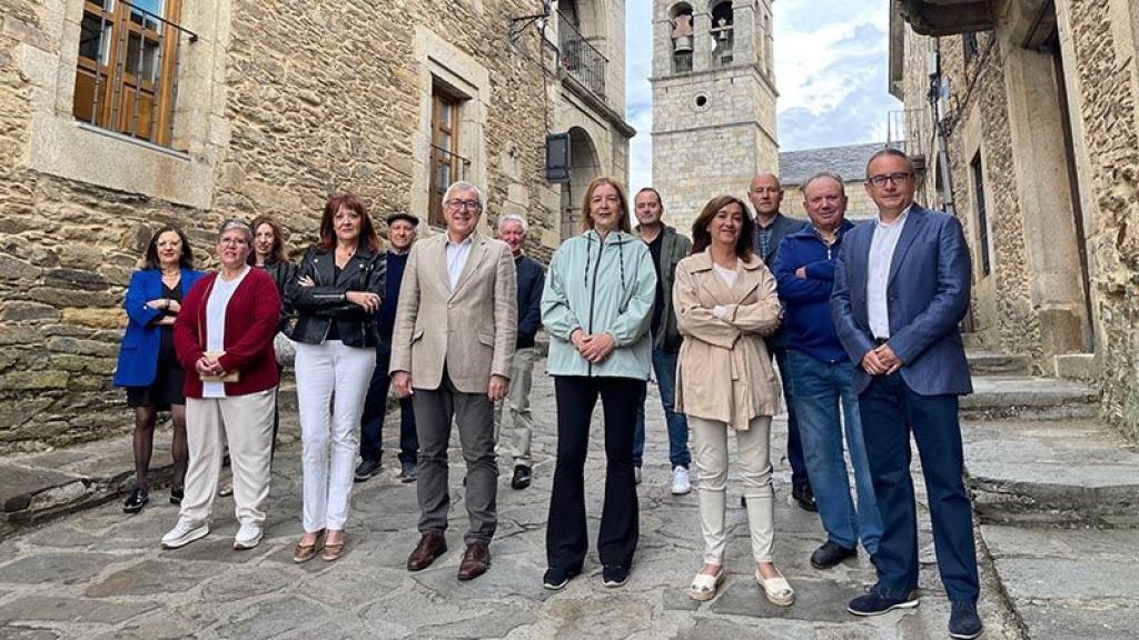 Presentación de la candidatura del PSOE en Puebla de Sanabria, con José Fernández Blanco al frente